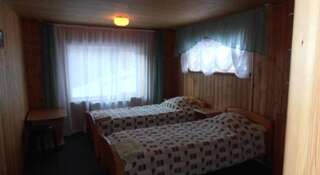 Гостиница Бриз Листвянка Двухместный номер с 2 отдельными кроватями-5